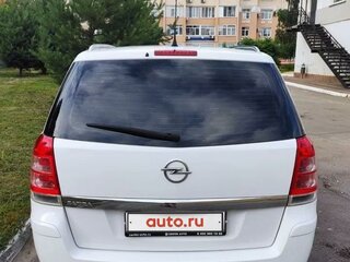 2013 Opel Zafira B Рестайлинг, белый, 1120000 рублей, вид 3