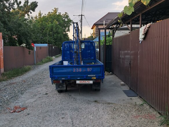 1998 Toyota Toyoace, синий, 900000 рублей - вид 6