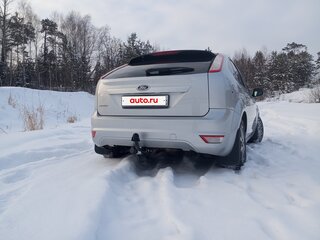 2011 Ford Focus II Рестайлинг, серебристый, 780000 рублей, вид 4