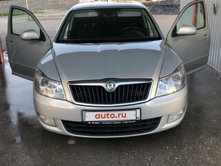 2013 Skoda Octavia II (A5) Рестайлинг, серебристый, 880000 рублей, вид 1