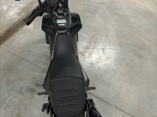 2022 Husqvarna Svartpilen 401, чёрный, 590000 рублей, вид 5