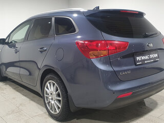 2017 Kia Ceed II Рестайлинг, белый, 1630000 рублей, вид 4