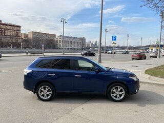 2013 Mitsubishi Outlander III, синий, 1780000 рублей, вид 4