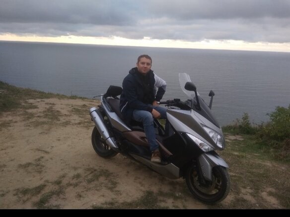 2010 Yamaha TMAX, серебристый, 430000 рублей