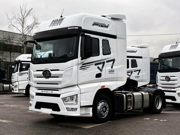 2024 FAW J7, белый, 8500000 рублей