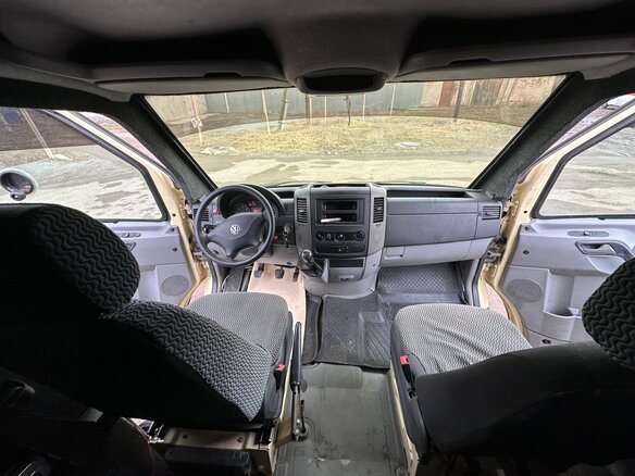 2012 Volkswagen Crafter, бежевый, 1600000 рублей - вид 14
