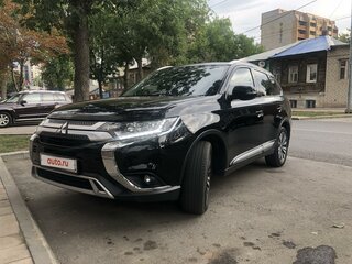 2019 Mitsubishi Outlander III Рестайлинг 3, чёрный, 2600000 рублей, вид 2