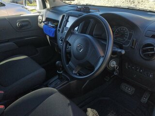2018 Mazda Familia Y12, серебристый, 950000 рублей, вид 5