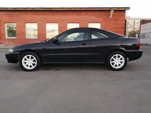 1997 Honda Integra III Рестайлинг, чёрный - вид 4