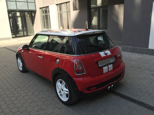 2007 Mini Hatch Cooper S II (R56), красный - вид 3