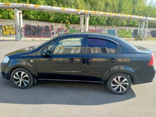 2011 Chevrolet Aveo I Рестайлинг, чёрный, 300000 рублей, вид 4