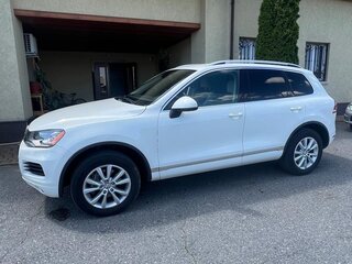 2011 Volkswagen Touareg II, белый, 900000 рублей, вид 2