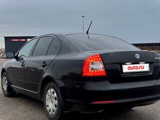 2011 Skoda Octavia II (A5) Рестайлинг, чёрный, 1150000 рублей, вид 3