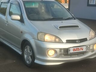 2002 Daihatsu YRV I Рестайлинг, серебристый, 350000 рублей, вид 2