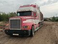 2002 Freightliner FLD, красный, 2000000 рублей - вид 2