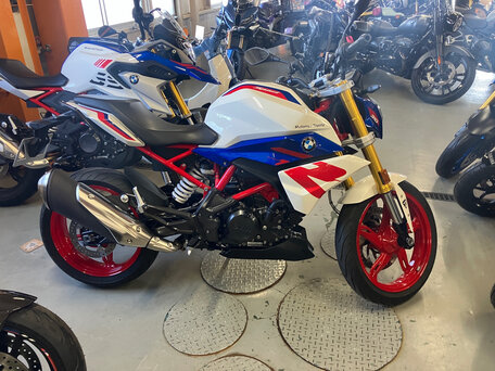 2023 BMW G 310 R, белый, 550000 рублей, вид 1