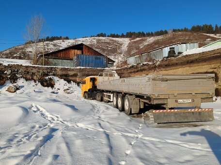2011 КамАЗ 65116, оранжевый, 2800000 рублей, вид 2