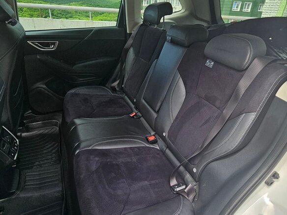 2022 Subaru Forester V Рестайлинг, белый, 3070000 рублей - вид 12