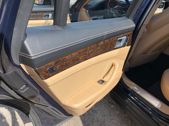 2018 Porsche Panamera 4S II, синий, 5900000 рублей - вид 18