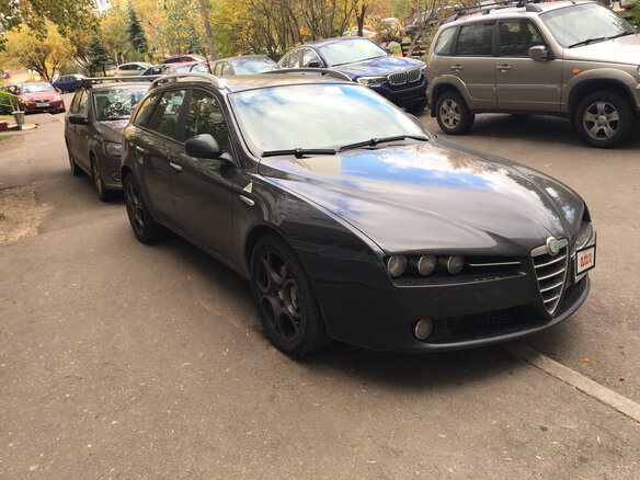 2009 Alfa Romeo 159, чёрный - вид 1