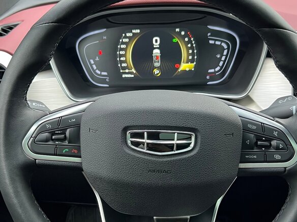 2024 Geely Coolray I, серый, 1800000 рублей - вид 21