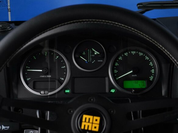 2013 Land Rover Defender 90 I Рестайлинг, серый - вид 12