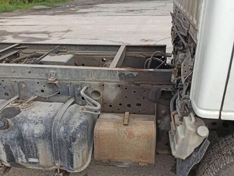 2001 Isuzu Elf (N-series), белый, 1600000 рублей, вид 4