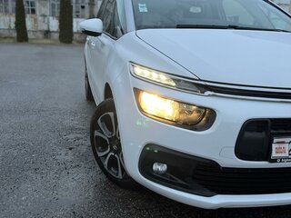 2018 Citroen C4 SpaceTourer Grand I, белый, 1650000 рублей, вид 3
