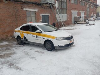 2019 Skoda Rapid I Рестайлинг, белый, 800000 рублей, вид 3