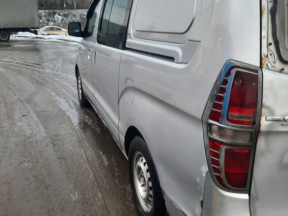 2010 Hyundai Starex, серый, 790000 рублей - вид 6