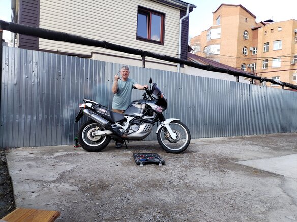 1997 Honda XRV 750 Africa Twin, чёрный, 400000 рублей - вид 1