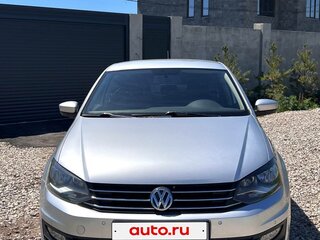 2017 Volkswagen Polo V Рестайлинг, серебристый, 1100000 рублей, вид 3