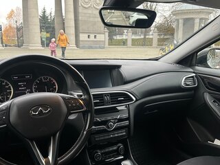 2018 Infiniti Q30, серебристый, 1900000 рублей, вид 5