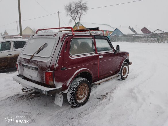 2010 Lada (ВАЗ) 2121 (4x4) I Рестайлинг, пурпурный, 365000 рублей - вид 2