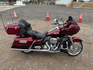 2011 Harley-Davidson CVO Road Glide, красный, 1650000 рублей, вид 1