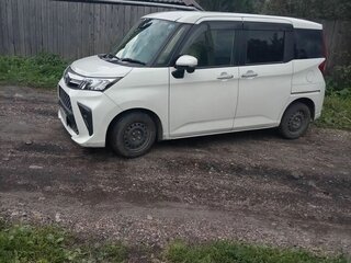 2022 Toyota Roomy I Рестайлинг, белый, 1200000 рублей, вид 4