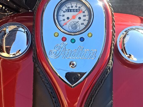 1999 Indian Chief, красный, 1650000 рублей, вид 5