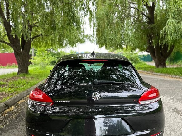 2009 Volkswagen Scirocco III, чёрный, 1100000 рублей - вид 4