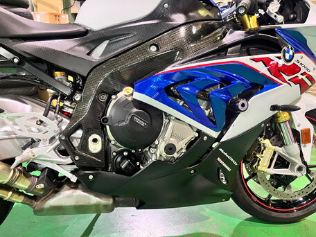 2017 BMW S 1000 RR, белый, 1550000 рублей, вид 3