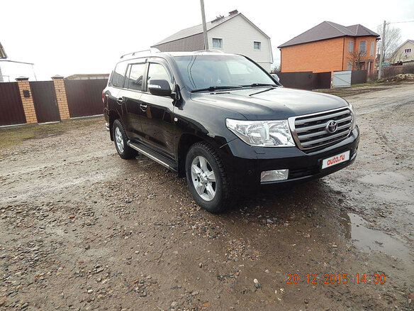 2011 Toyota Land Cruiser 200 Series, чёрный - вид 1