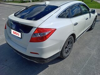 2013 Honda Crosstour I Рестайлинг, белый, 1600000 рублей, вид 4