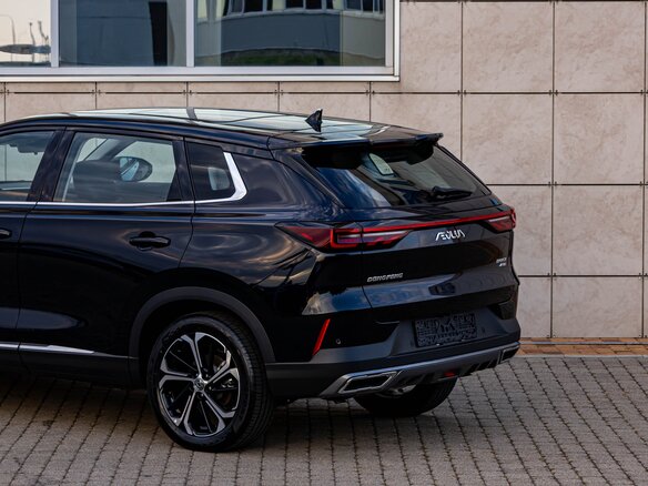 2025 Dongfeng Huge, чёрный - вид 9