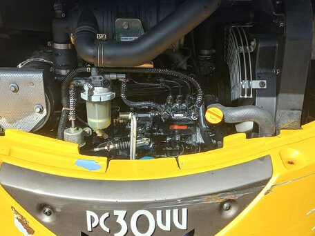 2015 Komatsu PC30UU, жёлтый, 2100000 рублей, вид 4