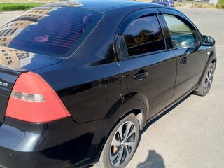 2011 Chevrolet Aveo I Рестайлинг, чёрный, 300000 рублей, вид 3