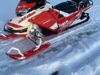 2020 BRP Ski-Doo Summit 850, красный, 1540000 рублей, вид 2