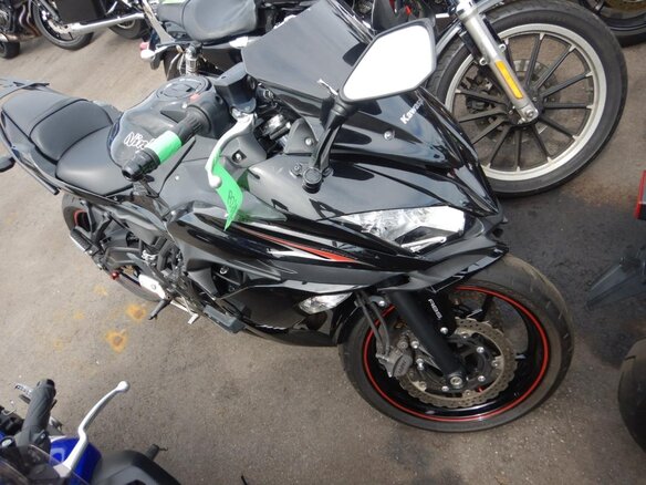 2017 Kawasaki Ninja 650, чёрный - вид 15