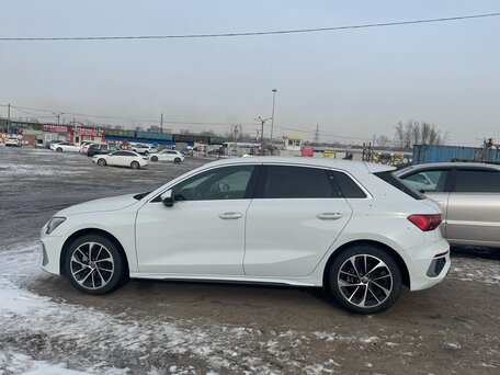 2023 Audi A3 35 TFSI Long IV (8Y), белый, 1800000 рублей, вид 5