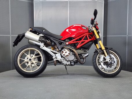 2008 Ducati Monster 1100, красный, 429000 рублей, вид 1
