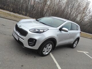 2016 Kia Sportage IV, серебристый, 1800000 рублей, вид 4