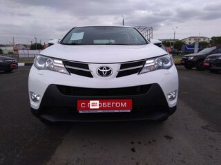 2014 Toyota RAV4 IV (XA40), белый, 2350000 рублей, вид 2